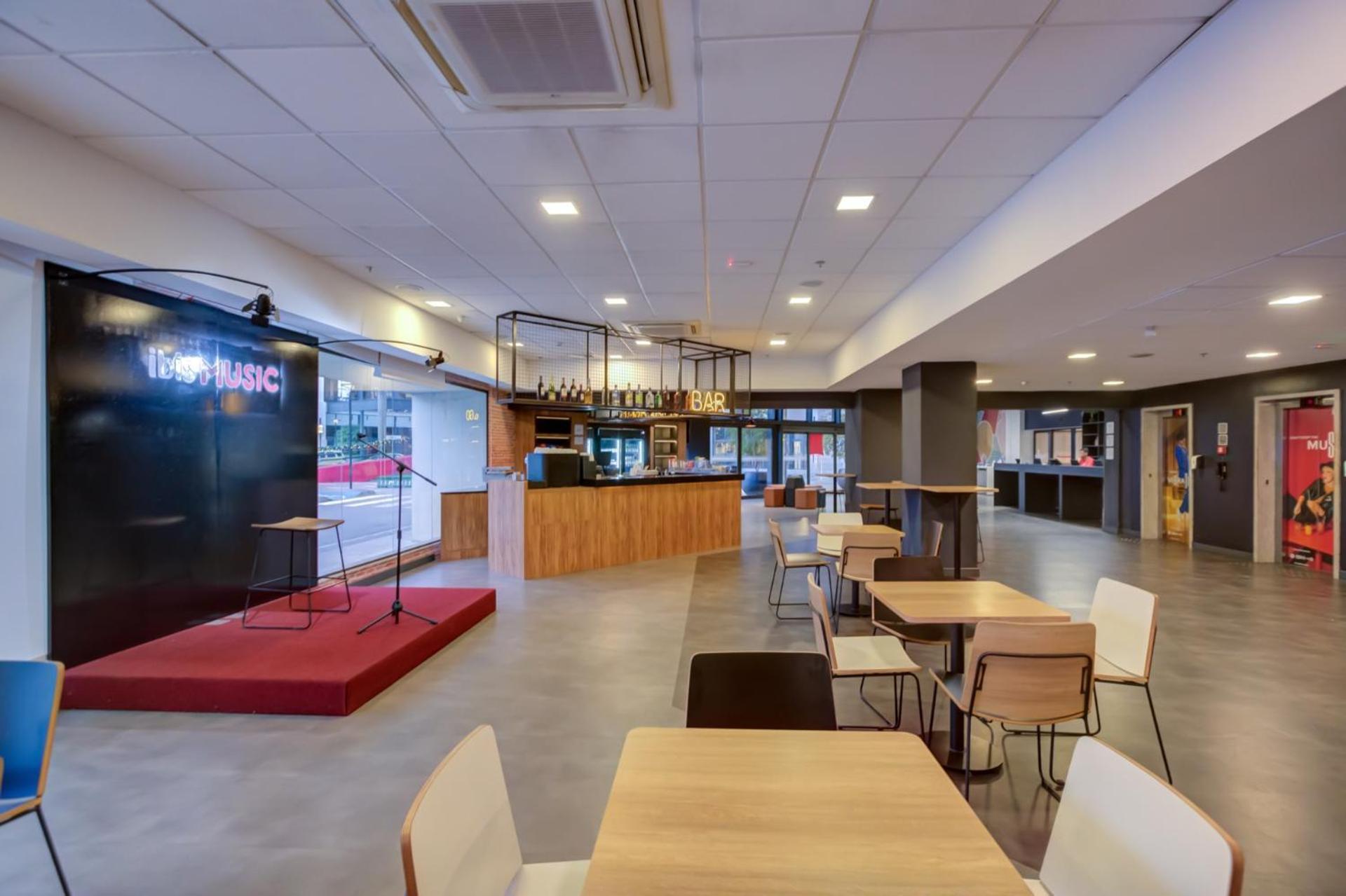 Ibis Budget Rio De Janeiro Nova America Eksteriør billede