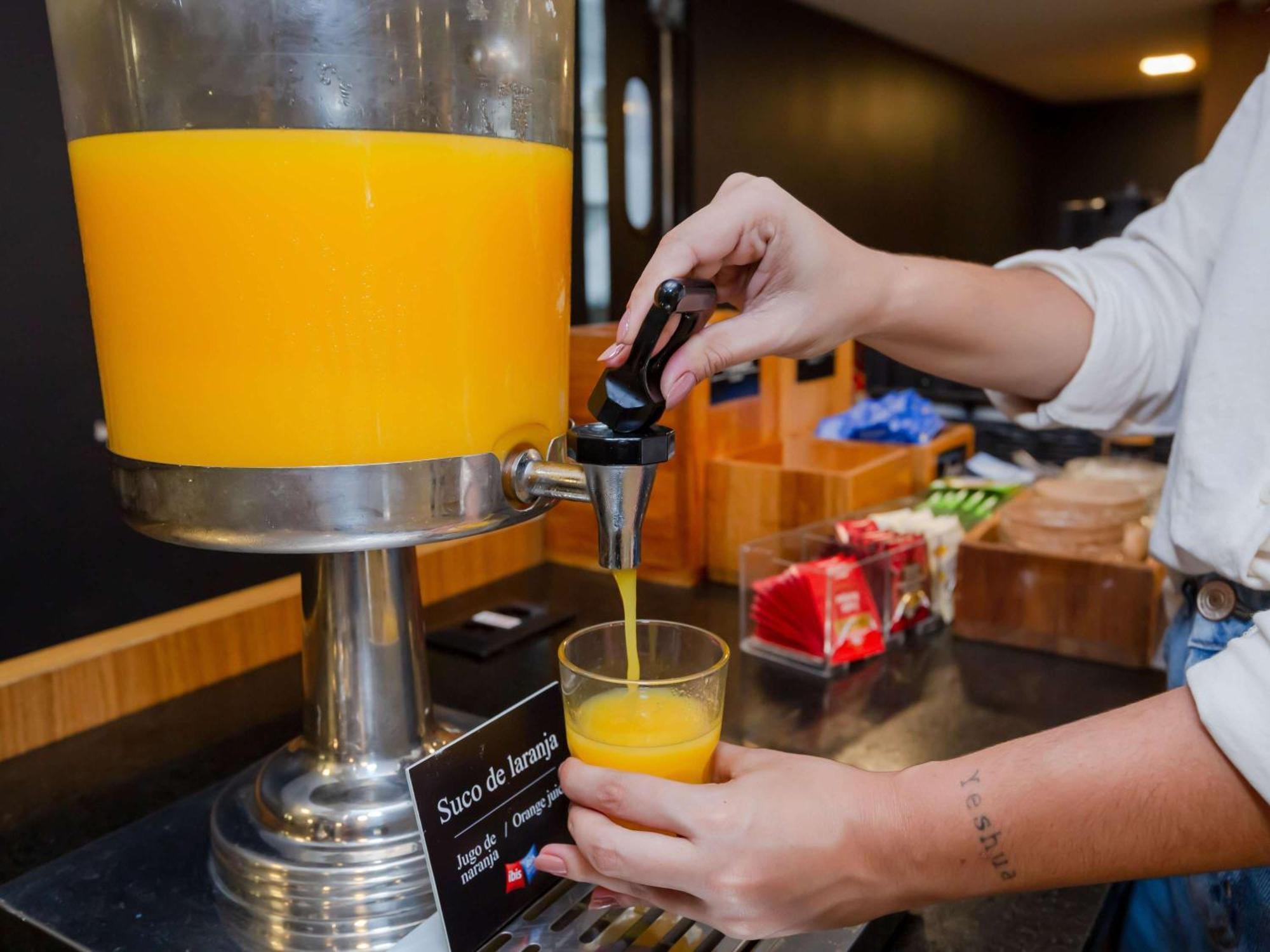 Ibis Budget Rio De Janeiro Nova America Eksteriør billede